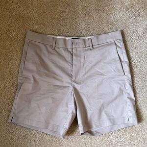 Banana Republic Men's Beige Flat Front Shorts